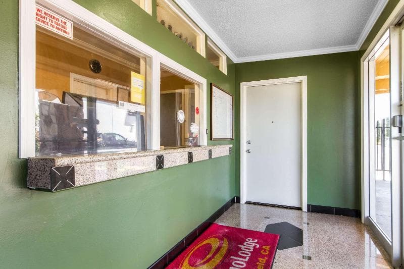 Econo Lodge Fairfield 3