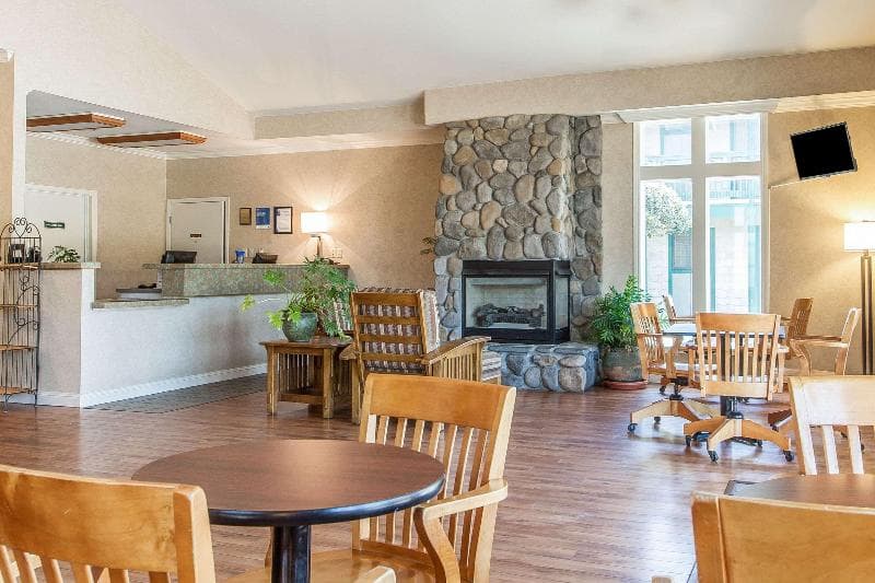 Quality Inn Half Moon Bay/Miramar Beach 5