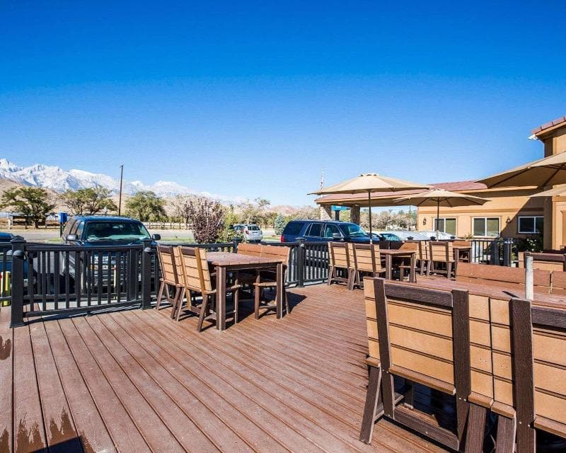 Quality Inn Lone Pine Near Mount Whitney photo 1
