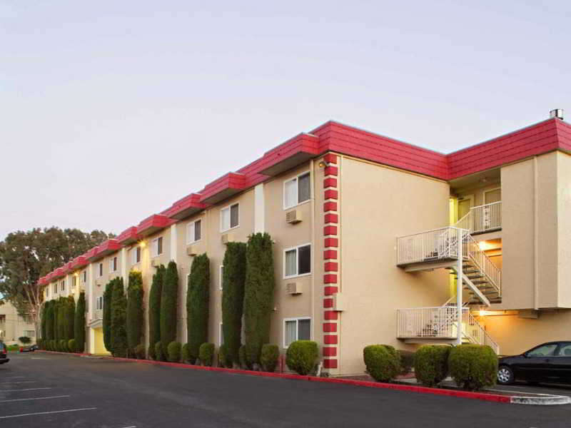 Cherry Orchard Inn 5
