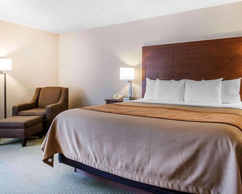 Comfort Inn 4