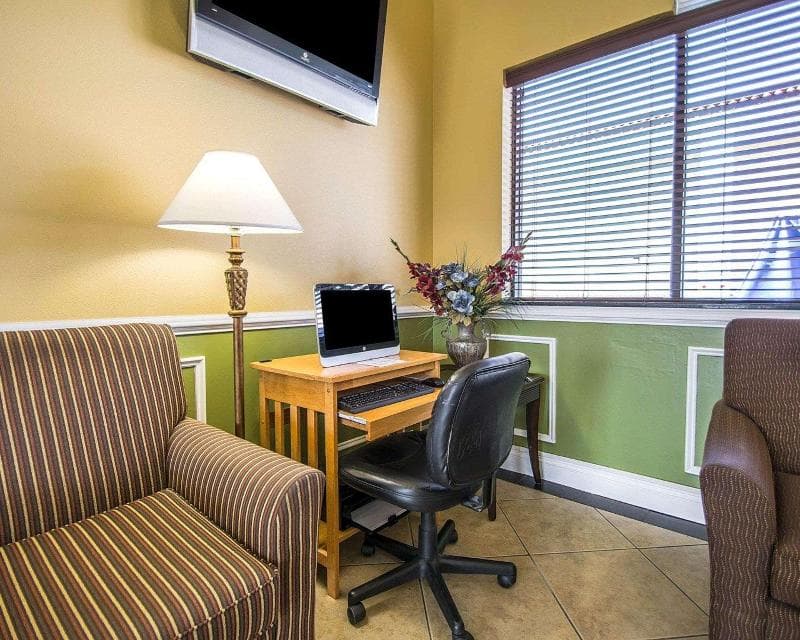 Quality Inn & Suites Mount Dora North main