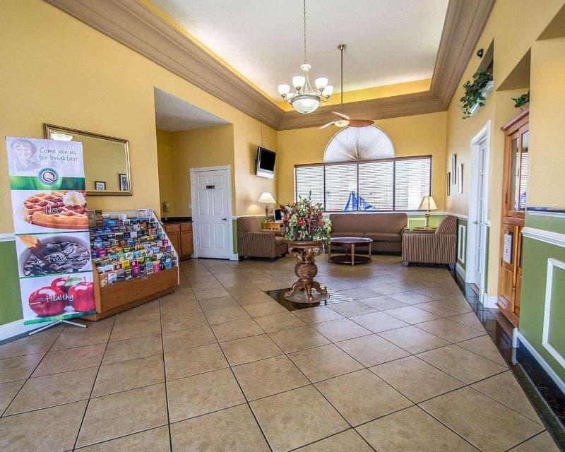 Quality Inn & Suites Mount Dora North 5