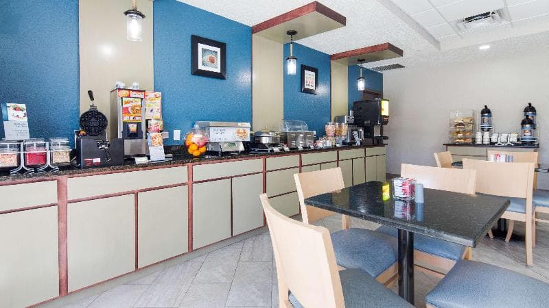 Best Western Waldo Inn & Suites 3