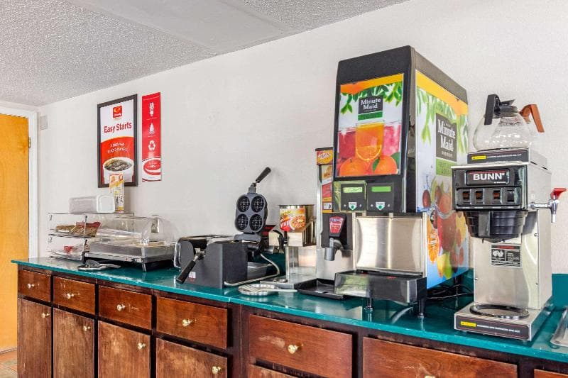 Econo Lodge Byron - Warner Robins 5