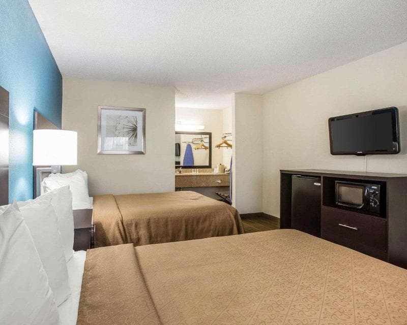 Quality Inn Macon 5