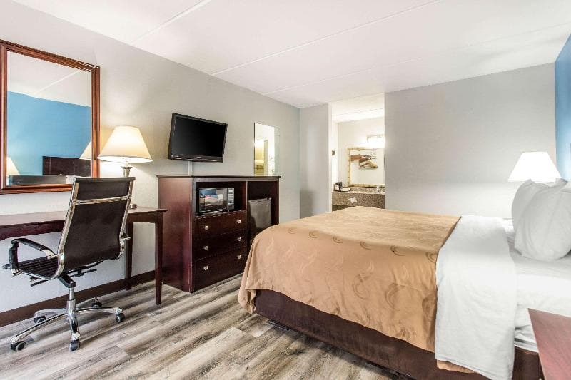 Quality Inn & Suites 3