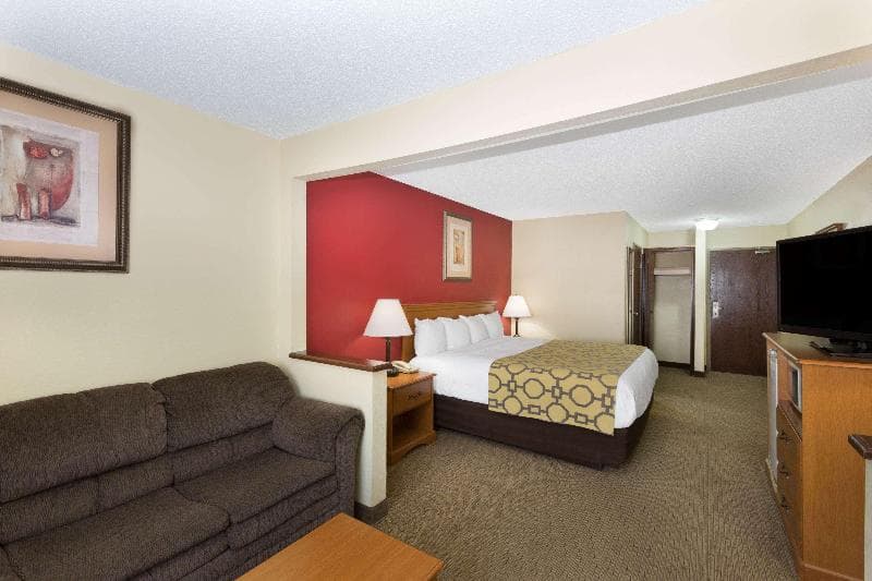 Baymont by Wyndham Fort Dodge 5