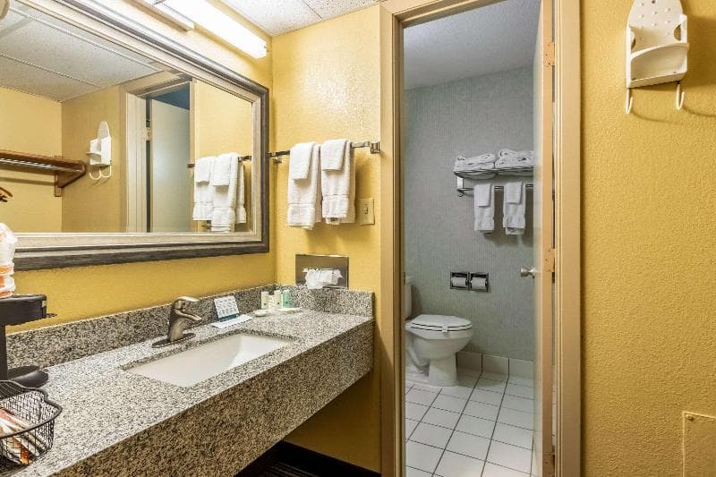 Quality Inn main