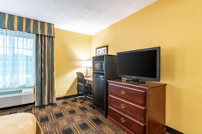 Quality Inn photo 1