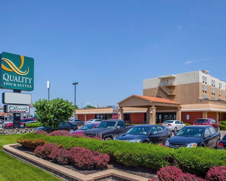Quality Inn & Suites Bradley photo 1