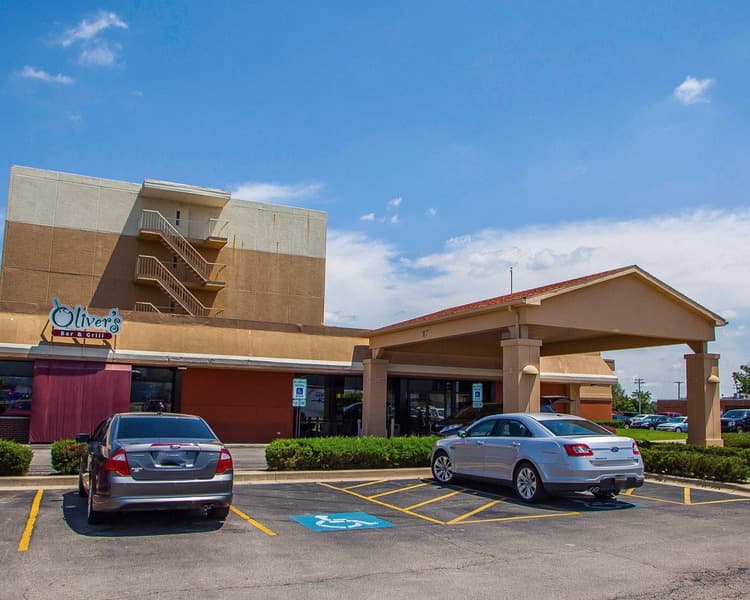 Quality Inn & Suites Bradley 2