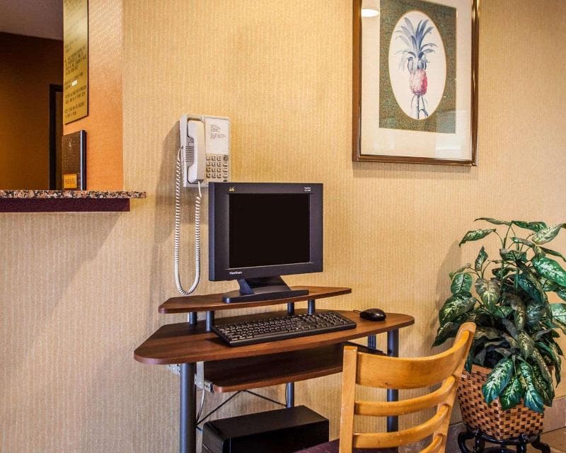 Quality Inn 5