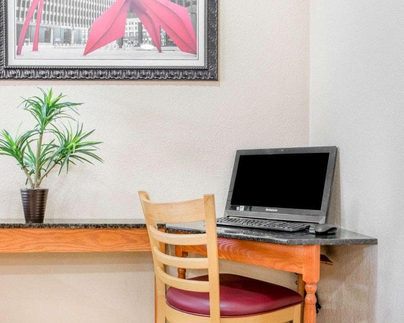 Quality Inn 3