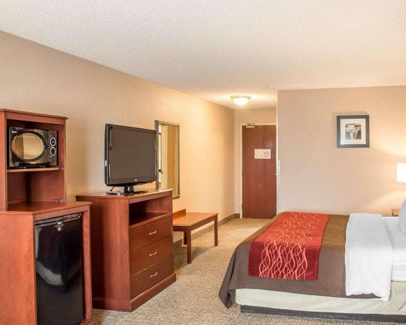 Comfort Inn Lawrenceburgh Area 3