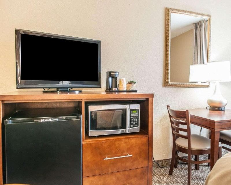 Comfort Inn 5