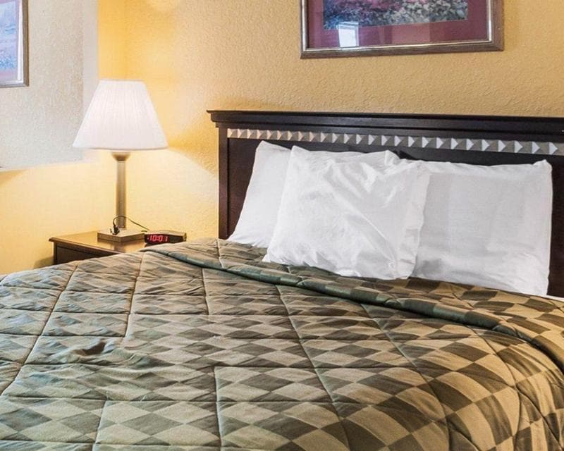 SureStay Hotel by Best Western Olathe 2