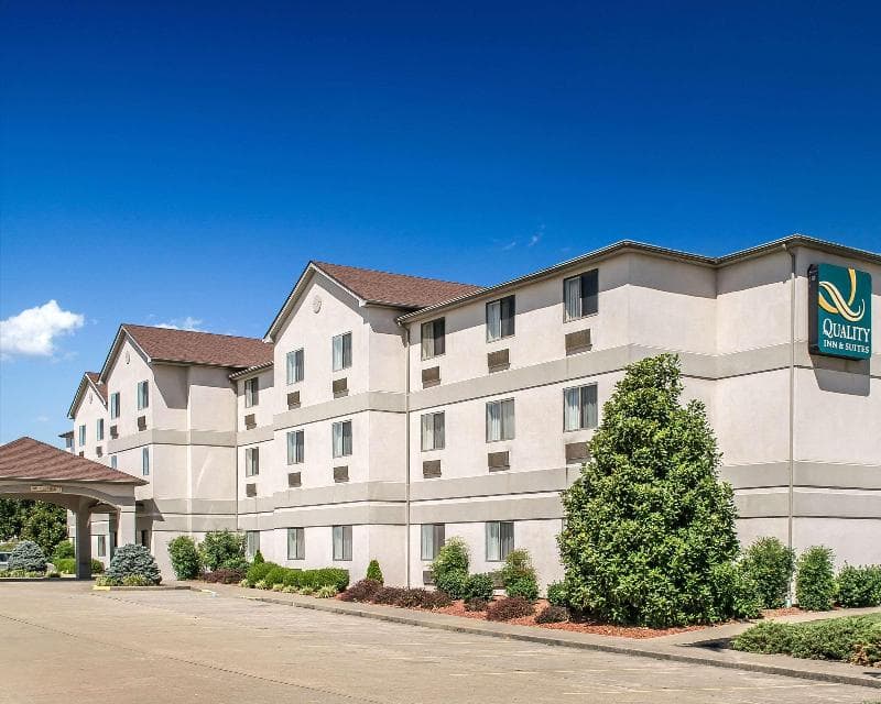 Quality Inn & Suites photo 1