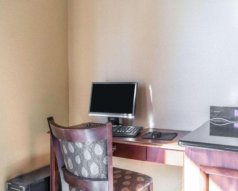 Quality Inn photo 1