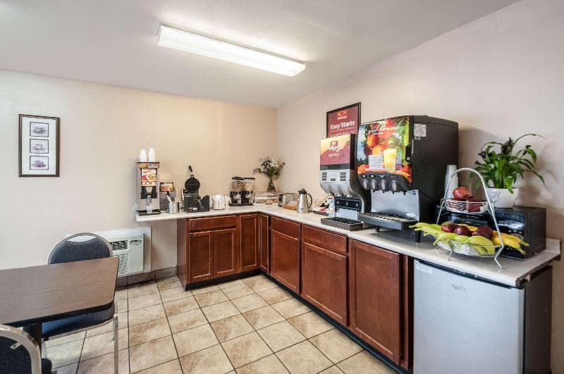 Econo Lodge photo 1