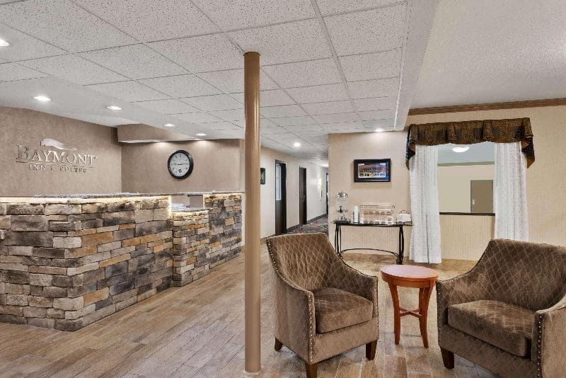 Baymont by Wyndham Belleville Airport Area 3