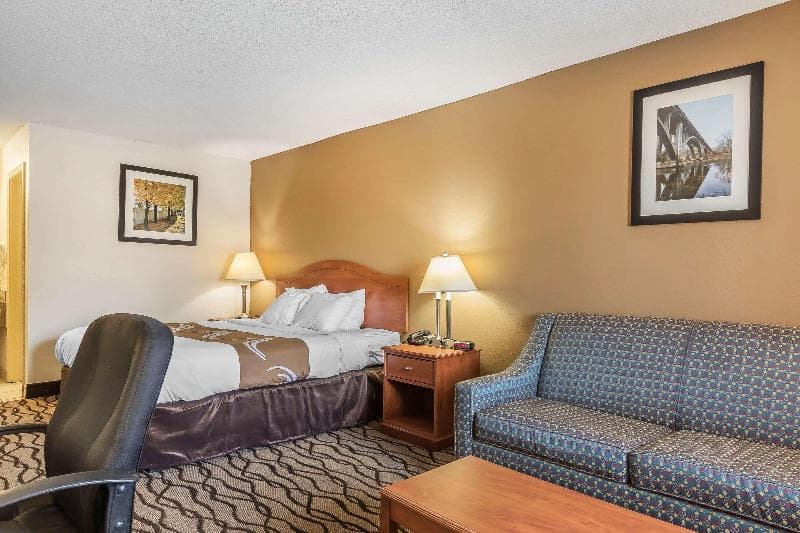 Quality Inn Charleston I-57 2