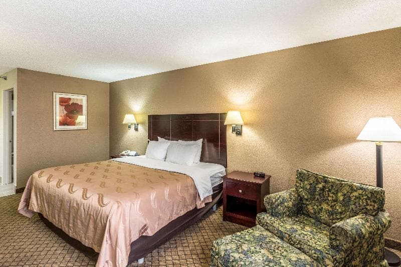 Quality Inn Rolla 5