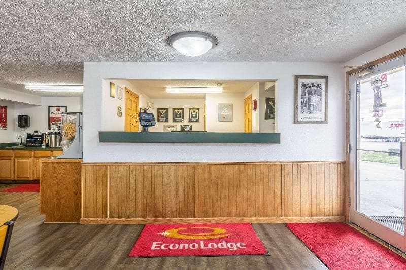 Econo Lodge Miles City 3