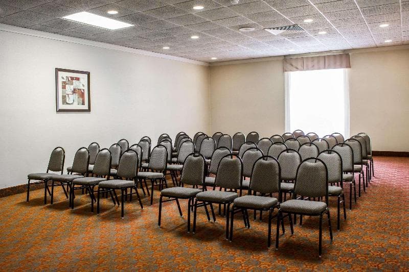 Quality Inn Dunn photo 1