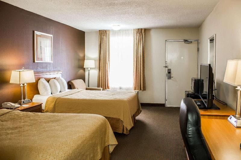Quality Inn Dunn 4