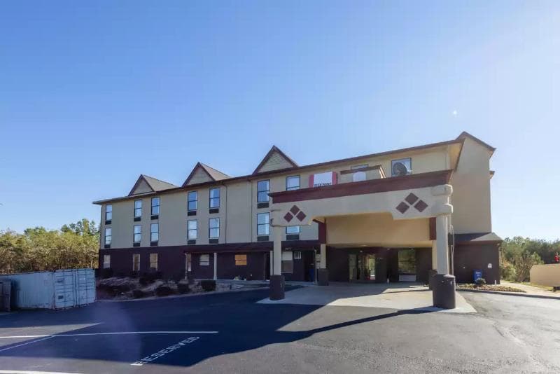 Quality Inn 4