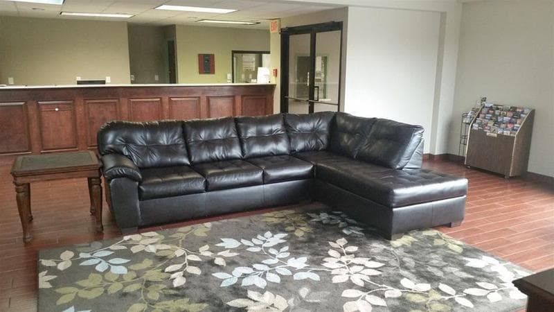Quality Inn & Suites 2