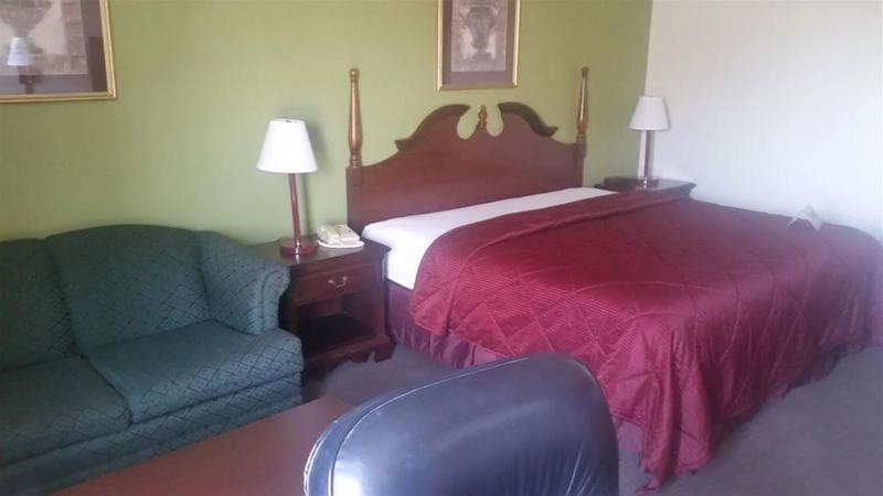 Quality Inn & Suites 3