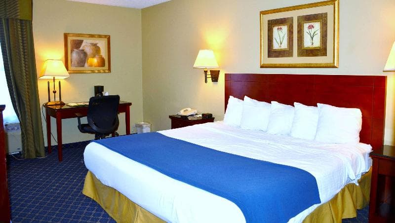 Magnuson Hotel Washington 4