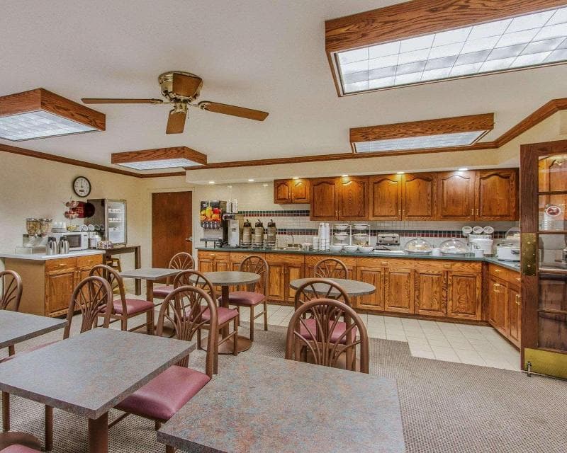 Rodeway Inn Fremont 5