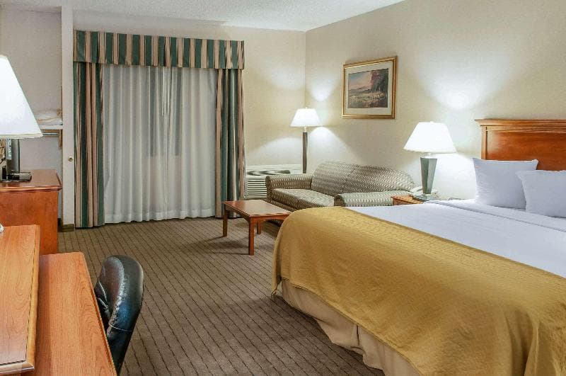Quality Inn in Grants 4