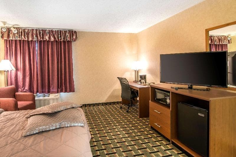 Quality Inn 3