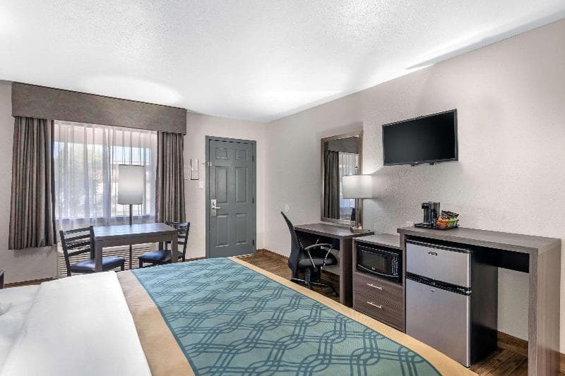 Econo Lodge Inn & Suites Socorro 4