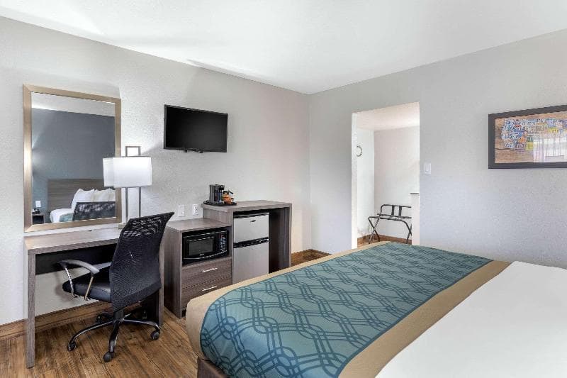 Econo Lodge Inn & Suites Socorro 5