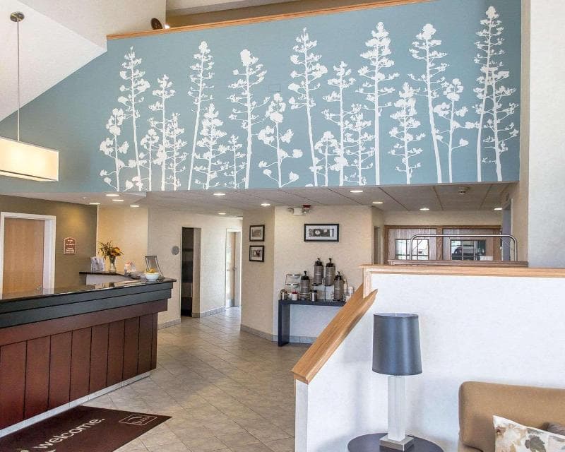 Sleep Inn & Suites 4