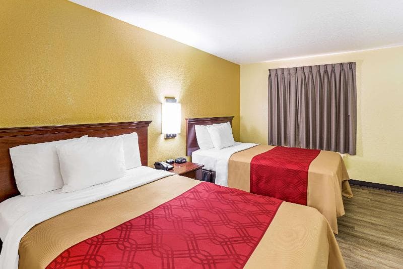 Econo Lodge McAlester photo 1