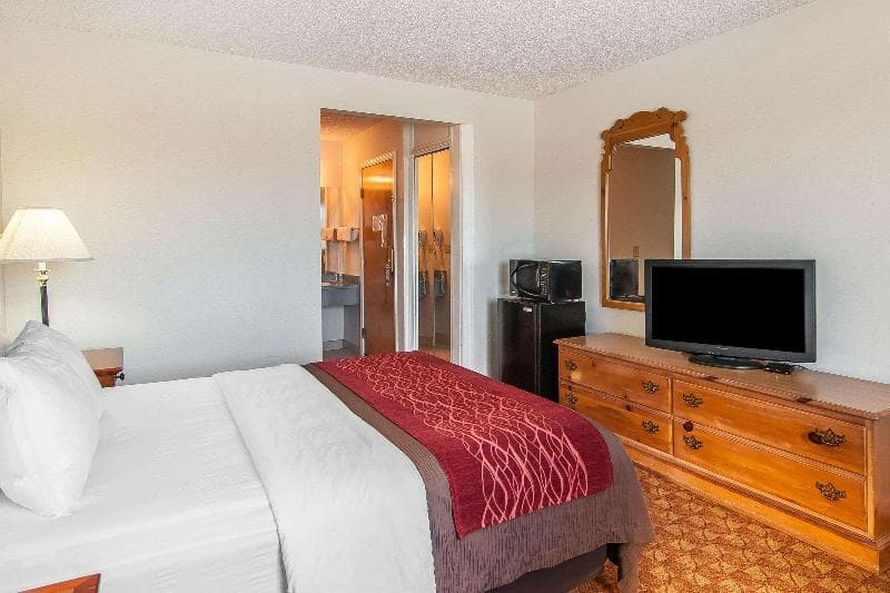 Quality Inn Grants Pass photo 1