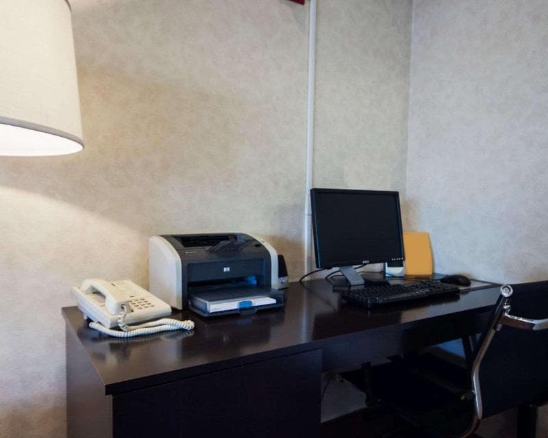 Sleep Inn Ontario 5