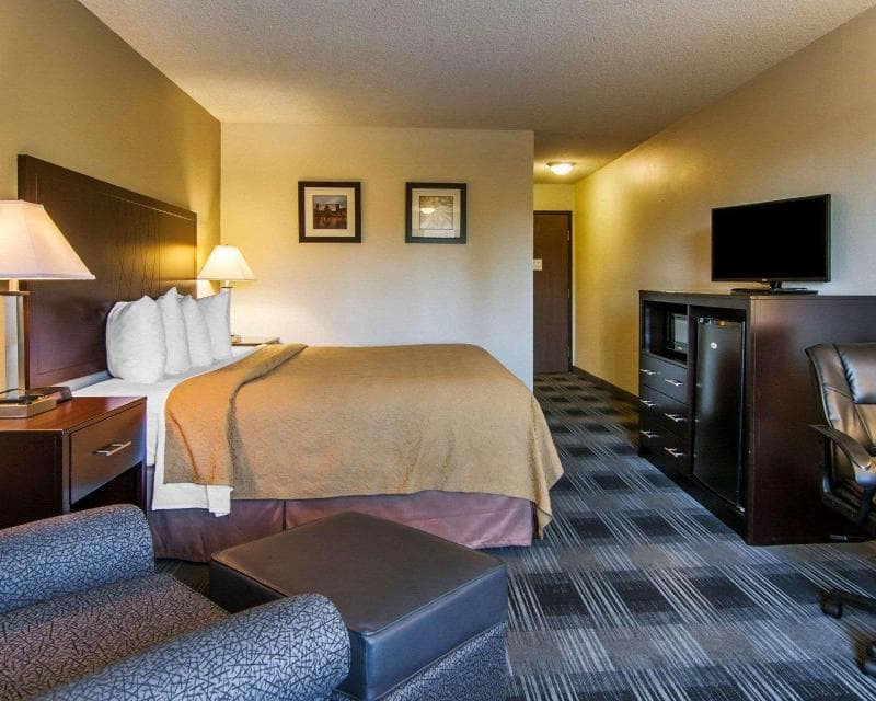 Quality Inn photo 1