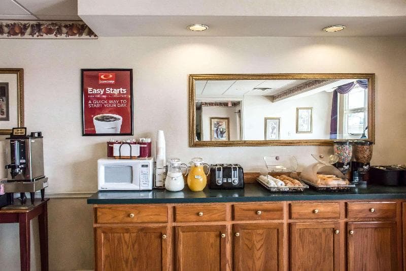 Econo Lodge Williamsport 2