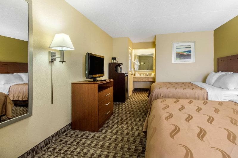 Quality Inn Lebanon 3