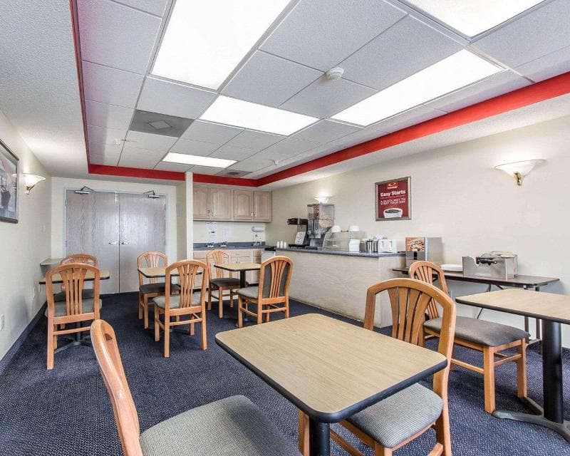 Econo Lodge photo 1
