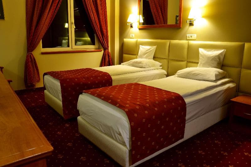 Best Western Plus Lido Hotel 5