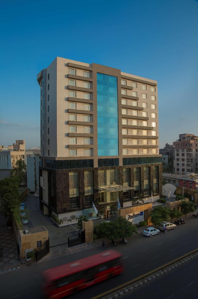 Radisson Blu Hotel Ahmedabad 5