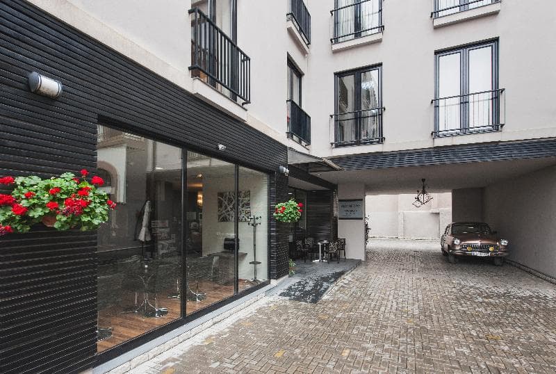 Hemingway Residence Apartments 4